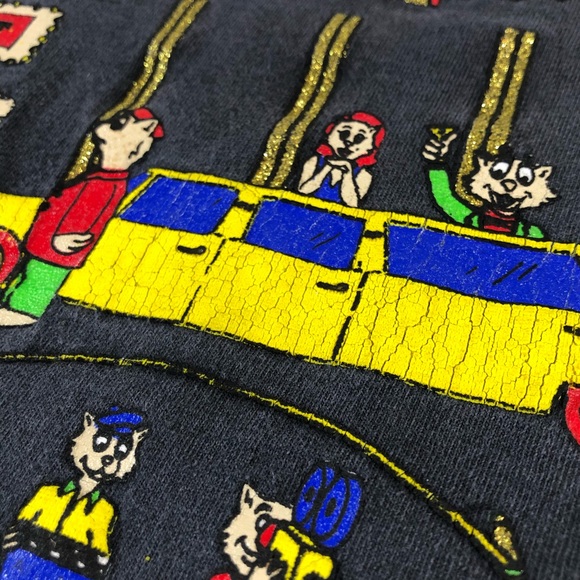 Hollywood Famous Cats Bowl Red Carpet Vintage Tee - Picture 12 of 14